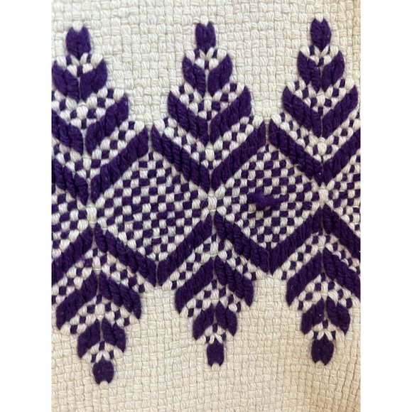 Embroided Yarn Blanket Green Purple Diamond Leaf 50 x 58 in plus Fringe - Picture 12 of 13